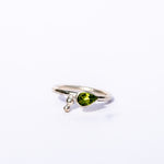 anel em prata 925 com pedra preciosa peridoto em gota 