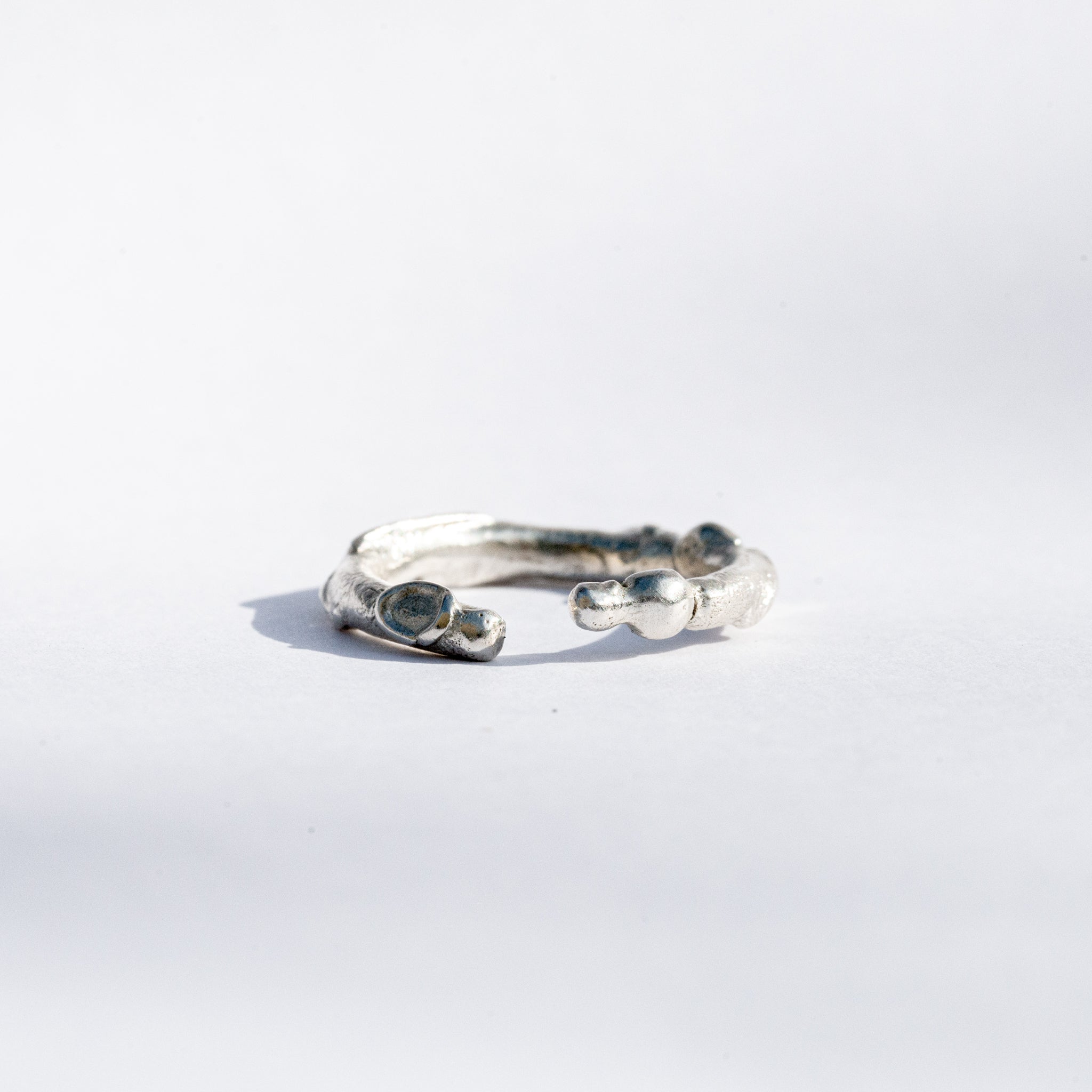 anel de prata orgânico ajustável